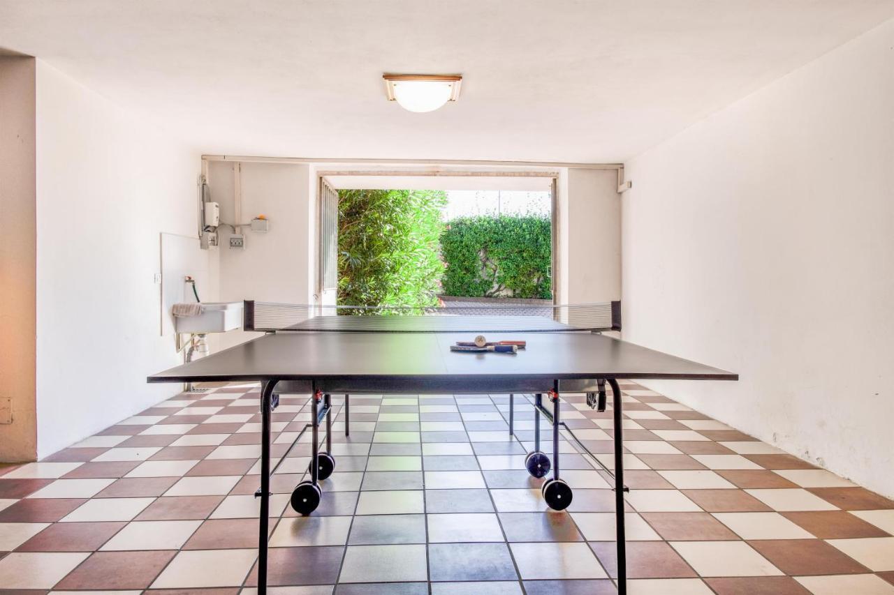 Villa Carini With 3000 Mq Garden & Heated Pool Castelnuovo del Garda Eksteriør bilde