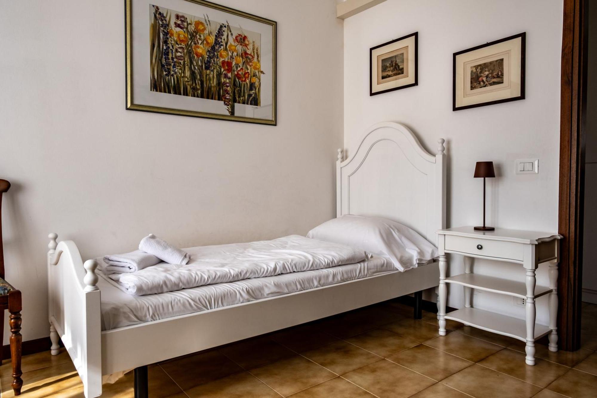 Villa Carini With 3000 Mq Garden & Heated Pool Castelnuovo del Garda Eksteriør bilde