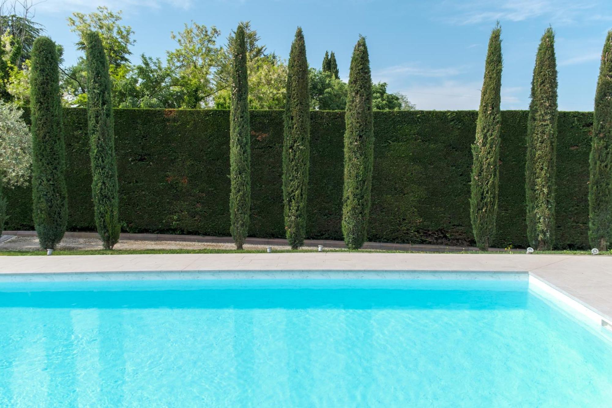 Villa Carini With 3000 Mq Garden & Heated Pool Castelnuovo del Garda Eksteriør bilde