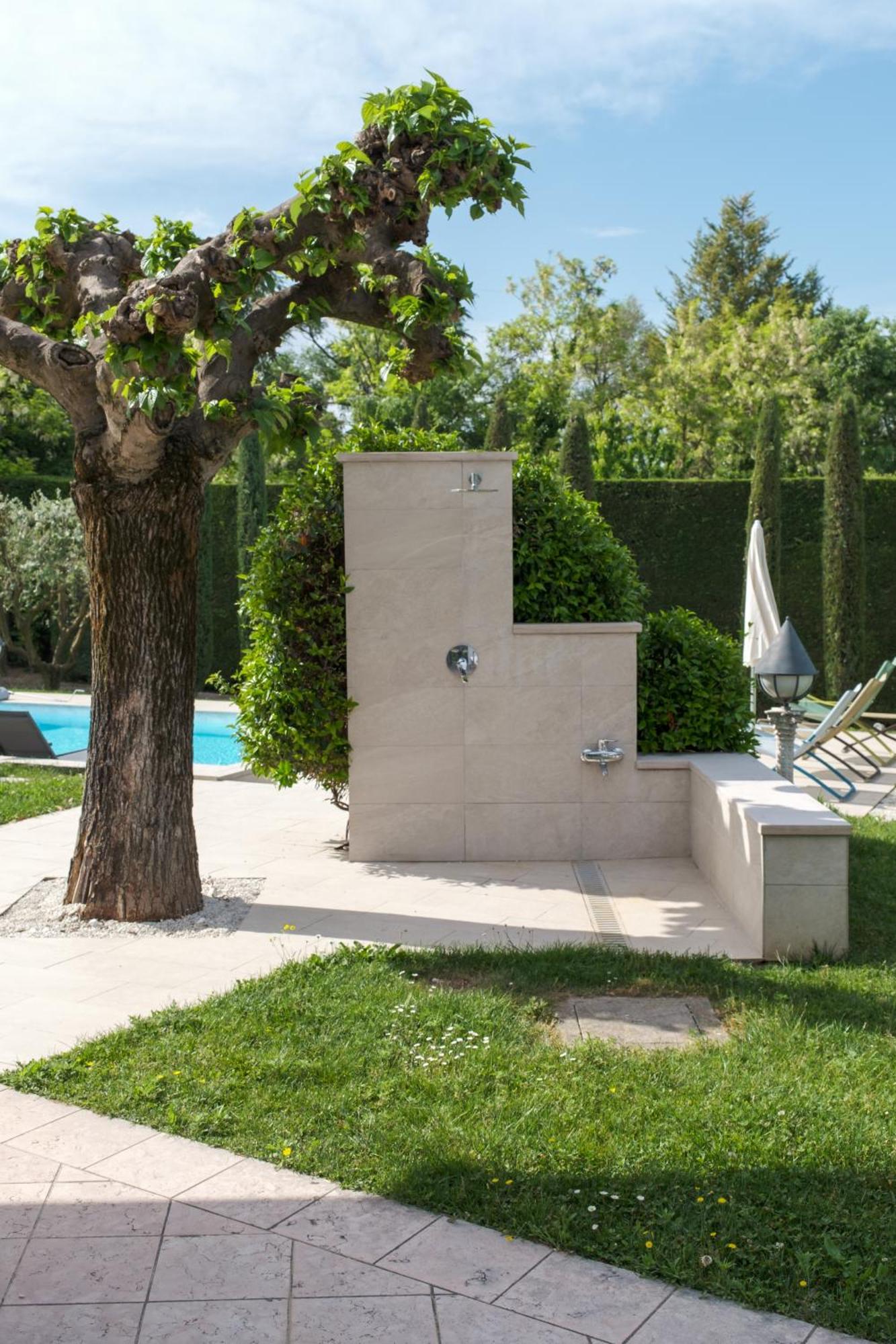 Villa Carini With 3000 Mq Garden & Heated Pool Castelnuovo del Garda Eksteriør bilde