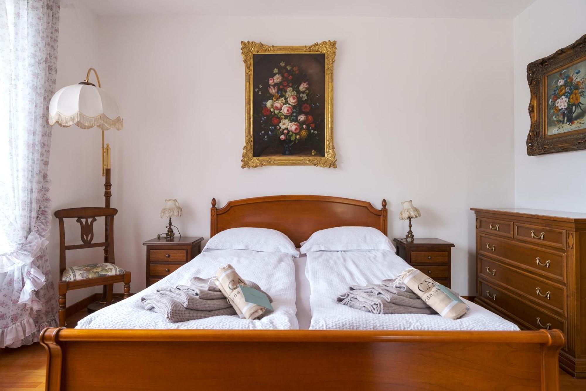Villa Carini With 3000 Mq Garden & Heated Pool Castelnuovo del Garda Eksteriør bilde